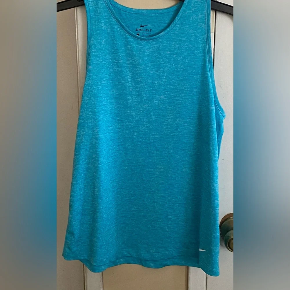 Nike Dri-fit ladies tank sz Small